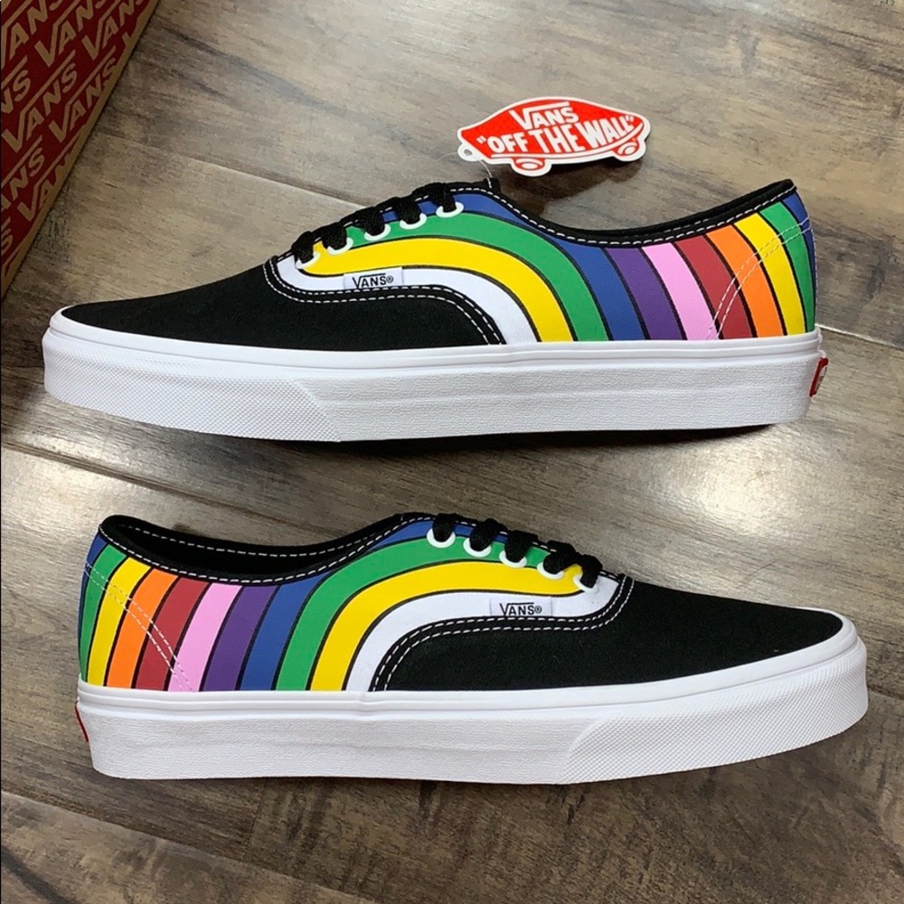 • VANS AUTHENTIC Refract Black/True White/Multi WMNS - Picture 3 of 16